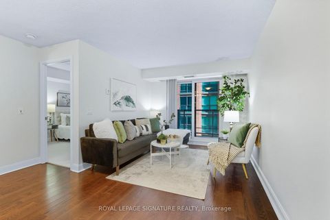 Photo 9 at 801 - 1 Scott Street, Waterfront Communities C8, Toronto