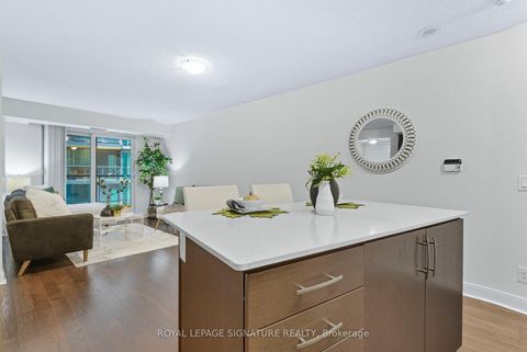 Photo 22 at 801 - 1 Scott Street, Waterfront Communities C8, Toronto