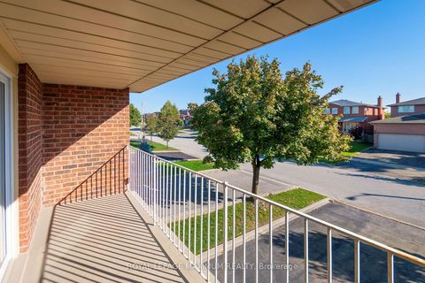 Photo 5 at 42 Kaiser Drive, West Woodbridge, Vaughan