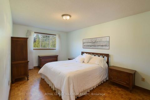 Photo 13 at 42 Kaiser Drive, West Woodbridge, Vaughan