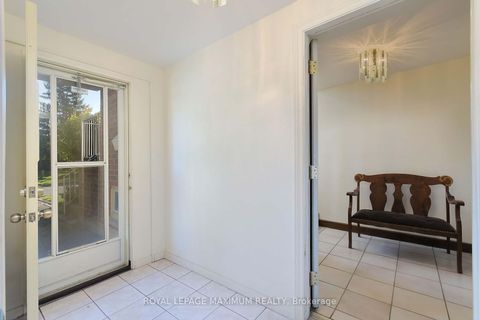 Photo 21 at 42 Kaiser Drive, West Woodbridge, Vaughan