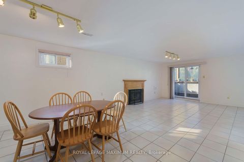 Photo 24 at 42 Kaiser Drive, West Woodbridge, Vaughan
