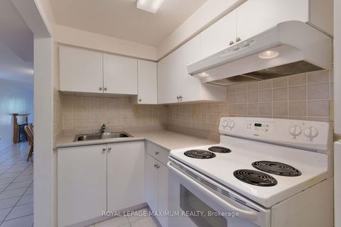 Photo 26 at 42 Kaiser Drive, West Woodbridge, Vaughan