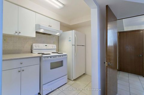 Photo 27 at 42 Kaiser Drive, West Woodbridge, Vaughan