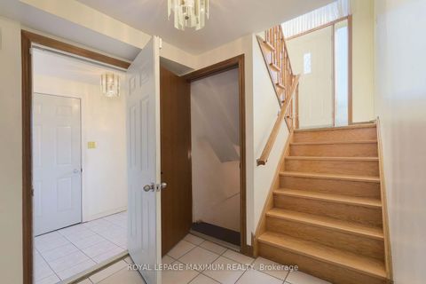 Photo 33 at 42 Kaiser Drive, West Woodbridge, Vaughan