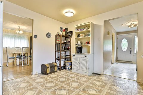 Photo 10 at 67 Devins Drive, Aurora Heights, Aurora