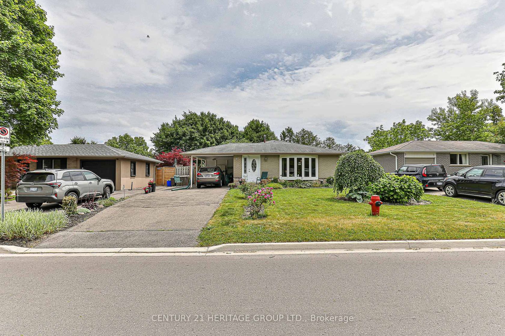 67 Devins Drive, Aurora Heights, Aurora 