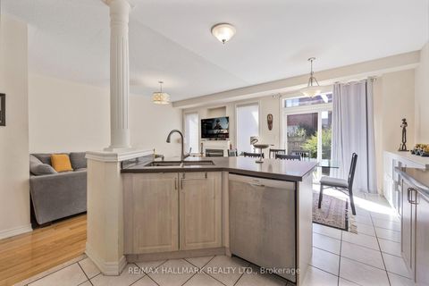 Photo 16 at 60 Cider Crescent, Oak Ridges, Richmond Hill