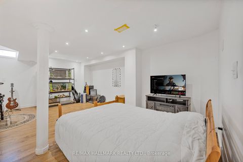 Photo 32 at 60 Cider Crescent, Oak Ridges, Richmond Hill