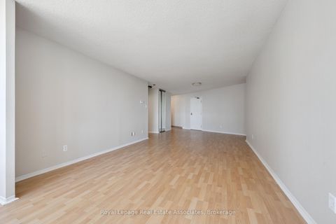 Photo 4 at 1004 - 260 Queens Quay W, Waterfront Communities C1, Toronto