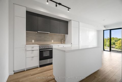 Photo 1 at 406 - 7 Smith Crescent, Queensway, Toronto