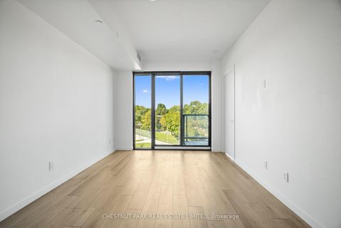 Photo 2 at 406 - 7 Smith Crescent, Queensway, Toronto