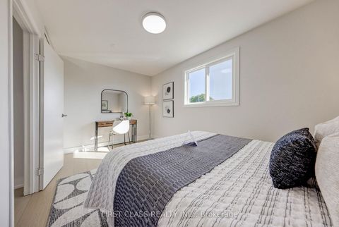 Photo 20 at 214 Linden Avenue, Kennedy Park, Toronto