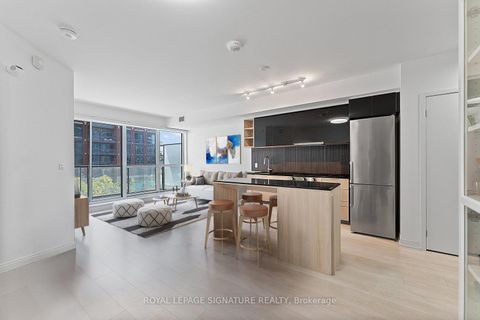 Photo 3 at 452 - 31 Tippett Road, Clanton Park, Toronto