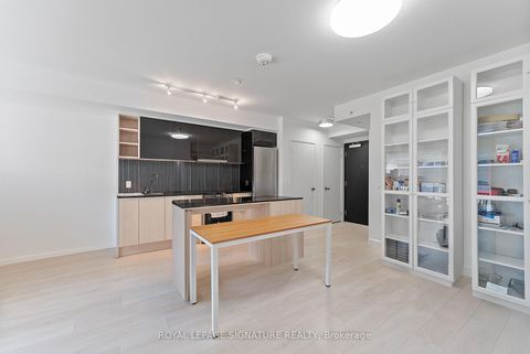 Photo 8 at 452 - 31 Tippett Road, Clanton Park, Toronto
