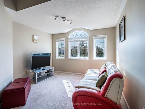 Photo 17 at 57 Kalmar Crescent, Oak Ridges, Richmond Hill