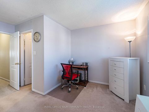 Photo 22 at 57 Kalmar Crescent, Oak Ridges, Richmond Hill Photo 22 at 57 Kalmar Crescent, Oak Ridges, Richmond Hill