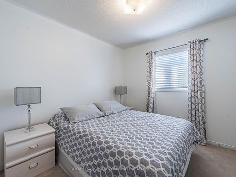 Photo 25 at 57 Kalmar Crescent, Oak Ridges, Richmond Hill