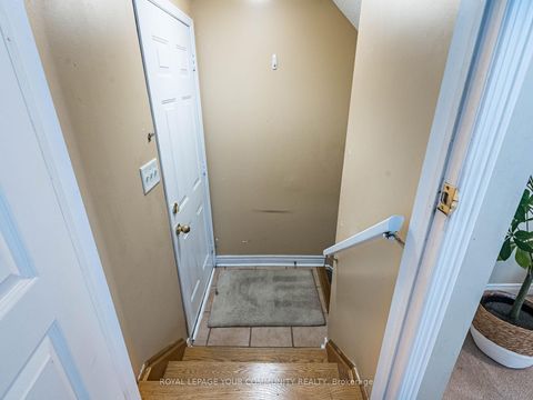 Photo 30 at 57 Kalmar Crescent, Oak Ridges, Richmond Hill