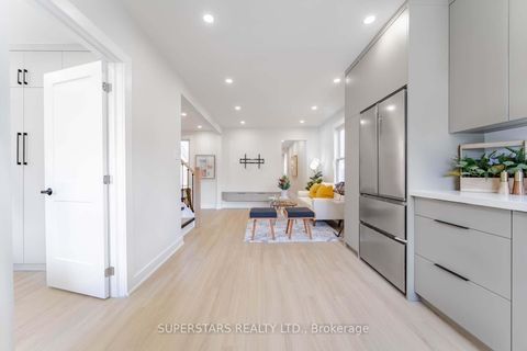 Photo 4 at 14 Pinegrove Avenue, Cliffside, Toronto
