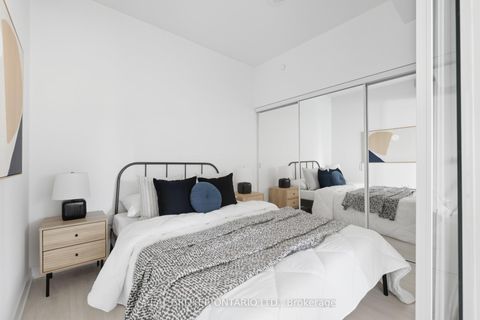 Photo 7 at 207 - 127 Broadway Avenue, Mount Pleasant West, Toronto