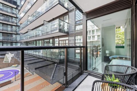 Photo 12 at 207 - 127 Broadway Avenue, Mount Pleasant West, Toronto