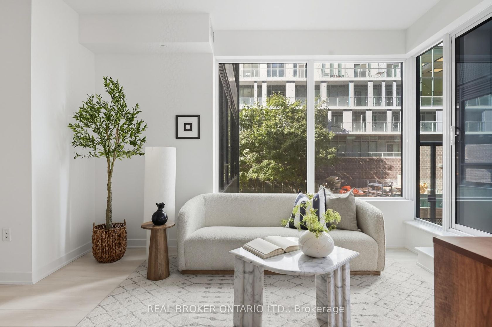 207 - 127 Broadway Avenue, Mount Pleasant West, Toronto 