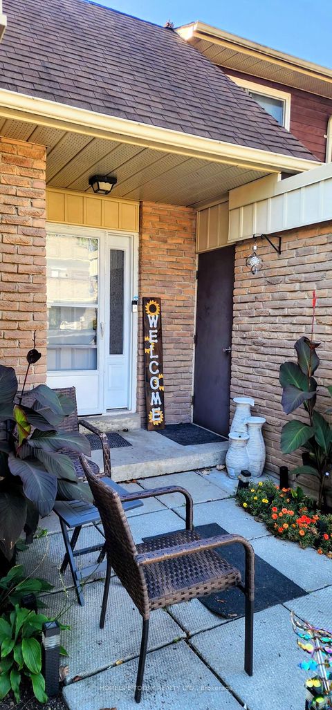 Photo 1 at 61 - 341 Military Trail, Morningside, Toronto