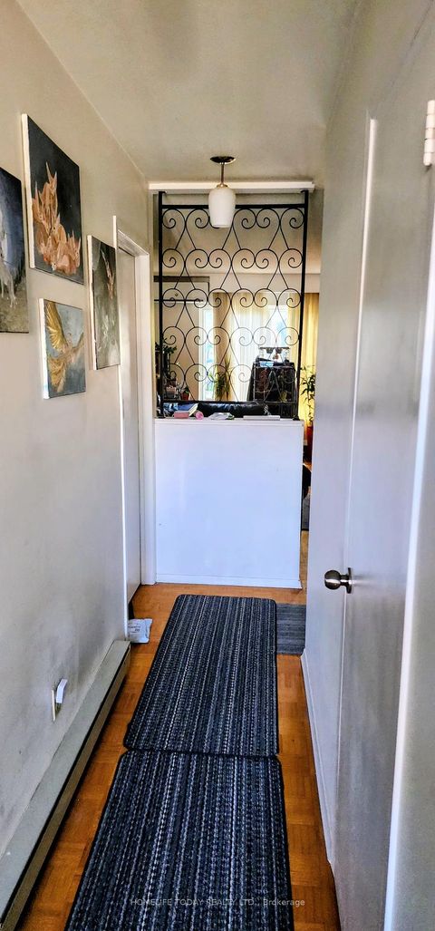 Photo 5 at 61 - 341 Military Trail, Morningside, Toronto