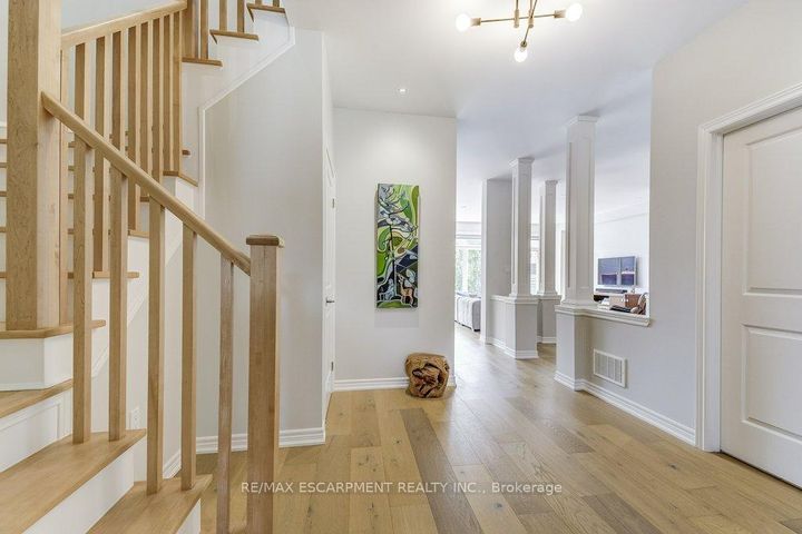 Photo 5 at 195 Painter Terrace, Waterdown, Hamilton