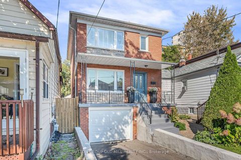 Photo 1 at 71 Warren Crescent, Lambton Baby Point, Toronto