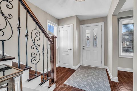 Photo 4 at 71 Warren Crescent, Lambton Baby Point, Toronto