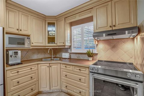 Photo 16 at 71 Warren Crescent, Lambton Baby Point, Toronto
