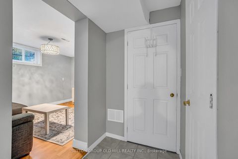 Photo 33 at 71 Warren Crescent, Lambton Baby Point, Toronto