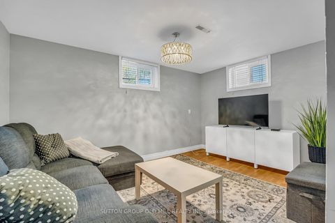 Photo 34 at 71 Warren Crescent, Lambton Baby Point, Toronto