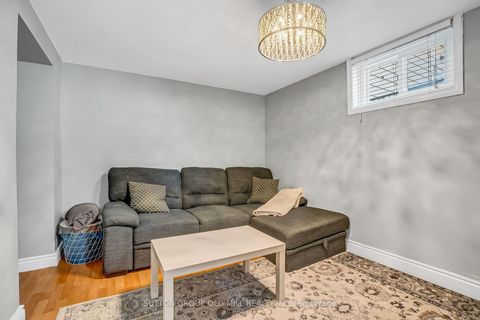 Photo 36 at 71 Warren Crescent, Lambton Baby Point, Toronto