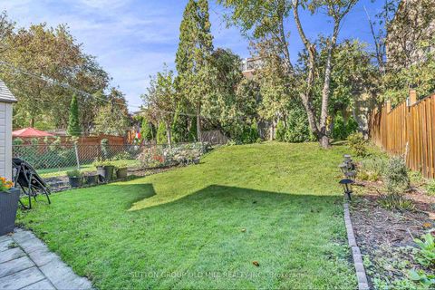 Photo 39 at 71 Warren Crescent, Lambton Baby Point, Toronto