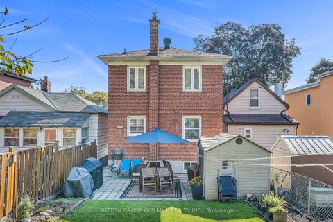 Photo 41 at 71 Warren Crescent, Lambton Baby Point, Toronto