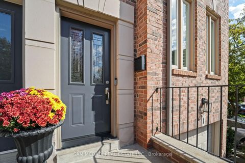 Photo 3 at 1 - 195 Grand Avenue, Queensway, Toronto Photo 3 at 1 - 195 Grand Avenue, Queensway, Toronto