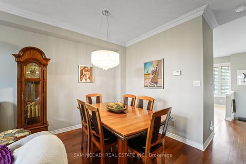 Photo 9 at 1 - 195 Grand Avenue, Queensway, Toronto