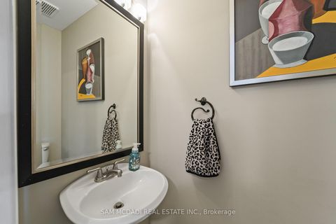 Photo 14 at 1 - 195 Grand Avenue, Queensway, Toronto