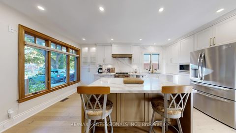Photo 8 at 84 North Heights Road, Rosethorn, Toronto