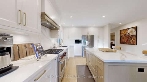 Photo 11 at 84 North Heights Road, Rosethorn, Toronto