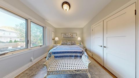 Photo 15 at 84 North Heights Road, Rosethorn, Toronto