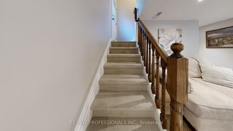 Photo 23 at 84 North Heights Road, Rosethorn, Toronto