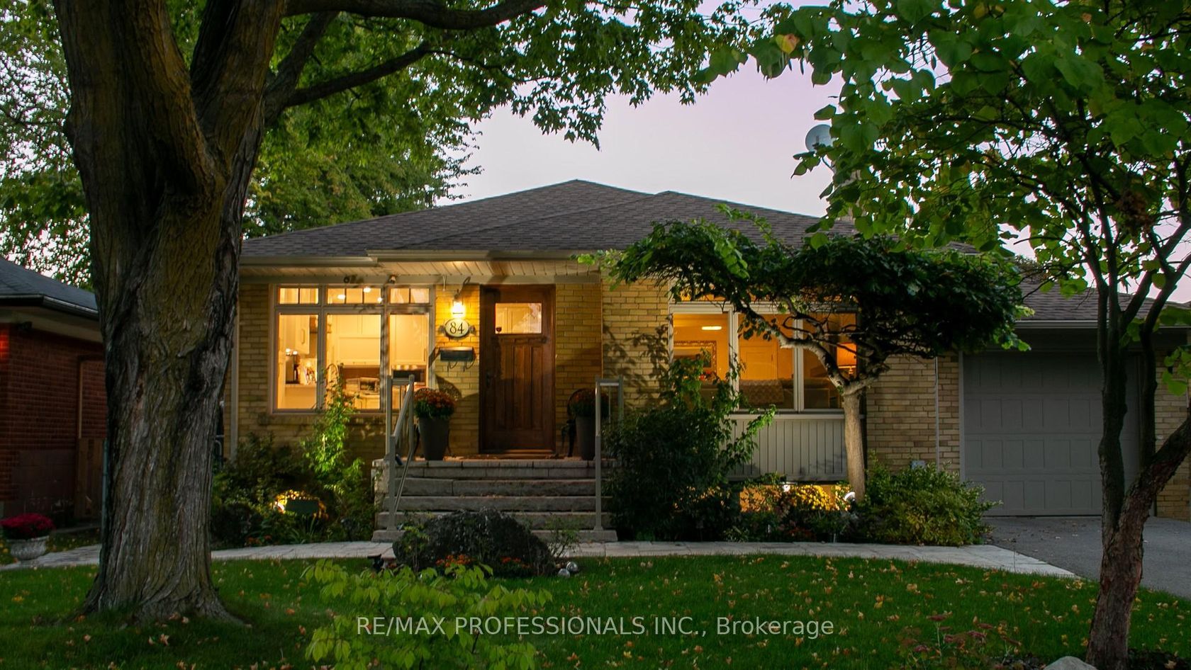 84 North Heights Road, Rosethorn, Toronto 