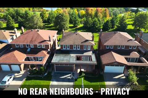 Photo 13 at 15 Morbank Drive, Steeles, Toronto