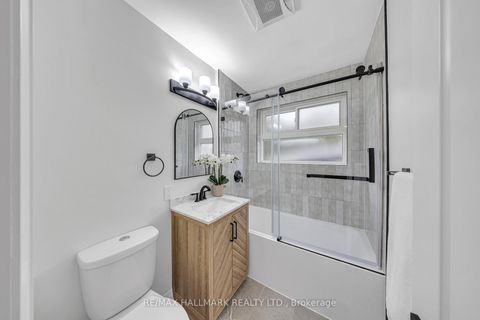 Photo 19 at 28 Huddleston Court, Birchmount, Toronto