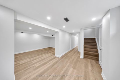 Photo 23 at 28 Huddleston Court, Birchmount, Toronto