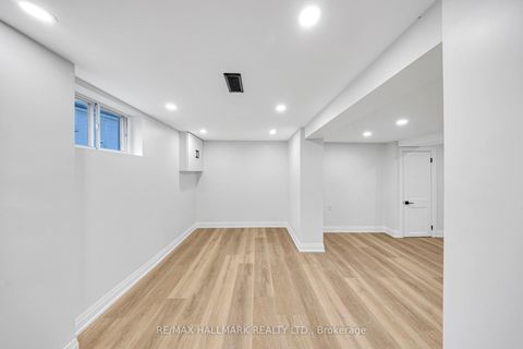 Photo 25 at 28 Huddleston Court, Birchmount, Toronto